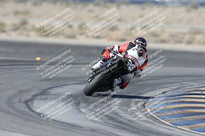 media/Dec-01-2025-Moto Forza (Mon) [[2daa91e15f]]/1-Advanced Group/Session 2 Turn 11 Backside/